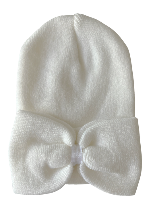 ๐ Babyโs First Bow Hat โ Warm White | Valentineโs Edition ๐
