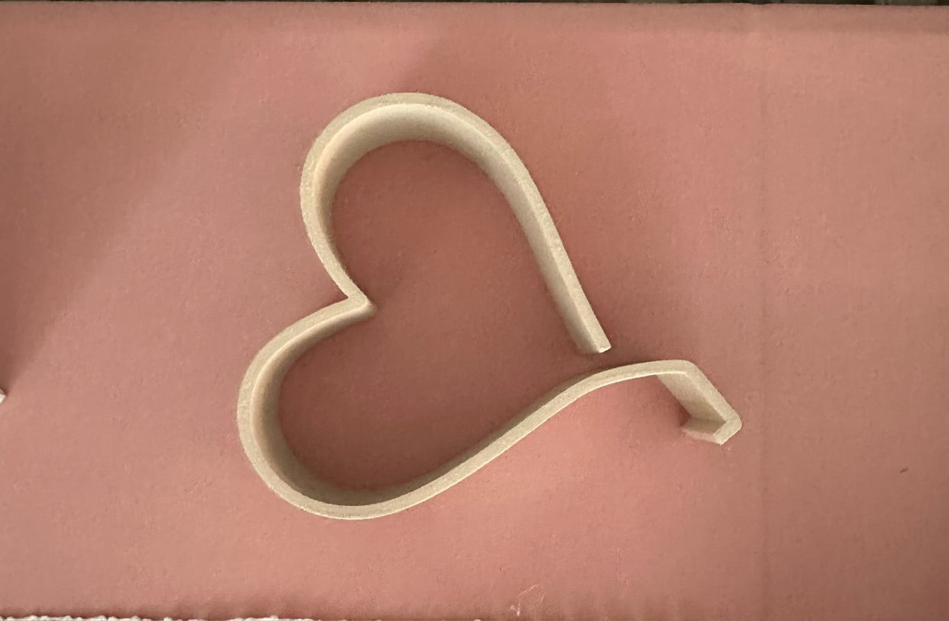 📱 Heart Cell Phone Holder