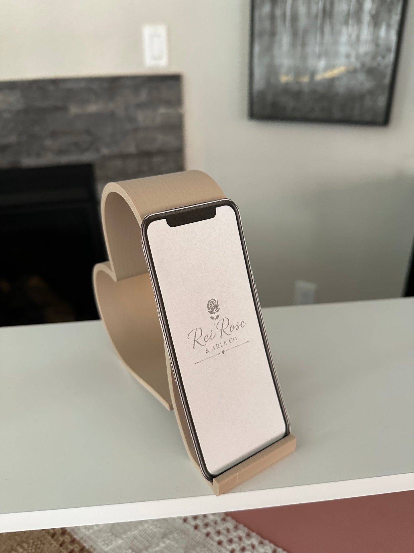 📱 Heart Cell Phone Holder