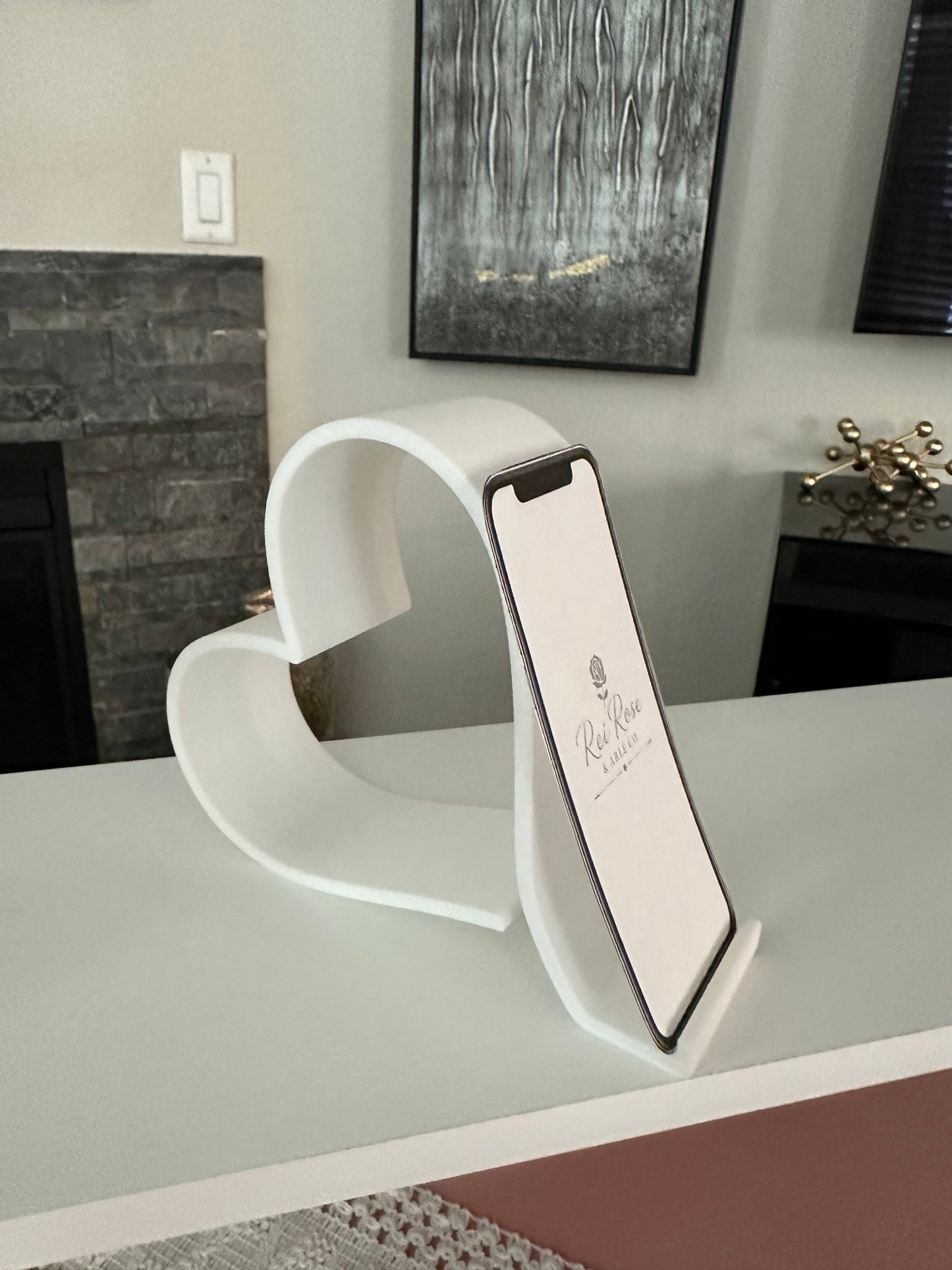 📱 Heart Cell Phone Holder