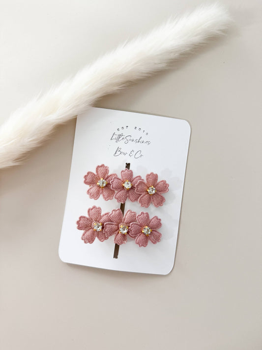 🌸 Flower Hair Clips- Set of 2