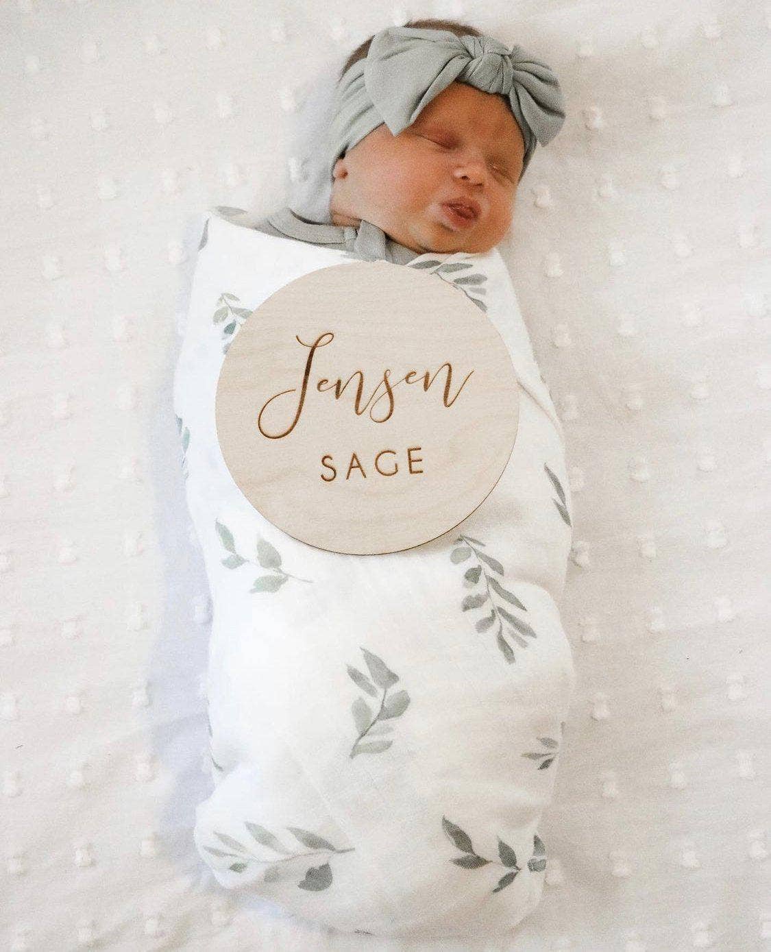 🌿 Green Leaves Bamboo Muslin Swaddle Blanket